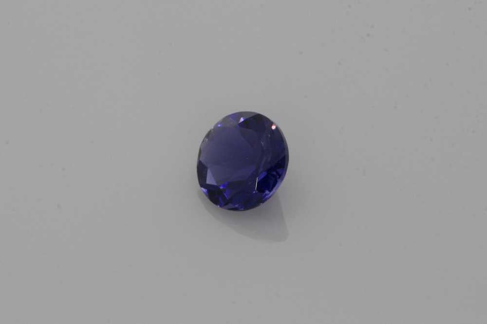 Iolite Round gemstone image 3