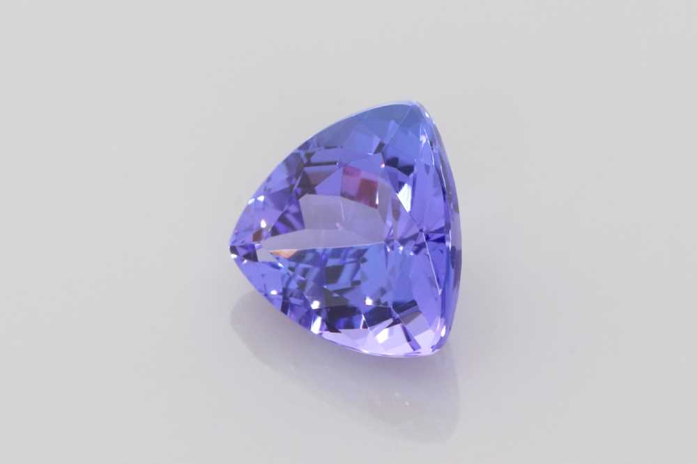 Tanzanite Trillion gemstone image 3