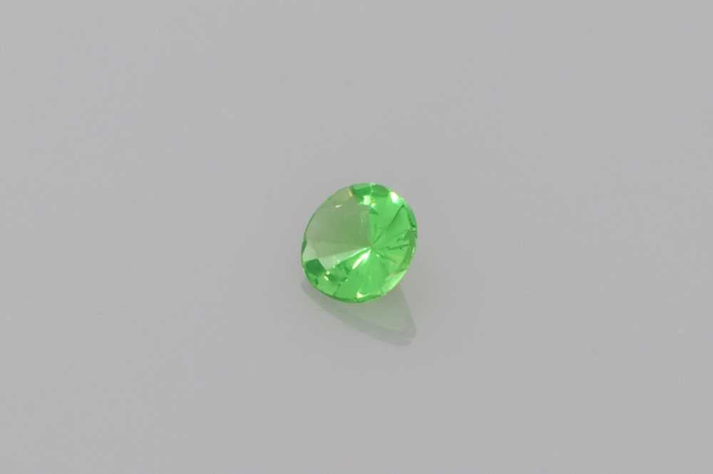 Tsavorite Diamond Cut (D/C) gemstone image 3