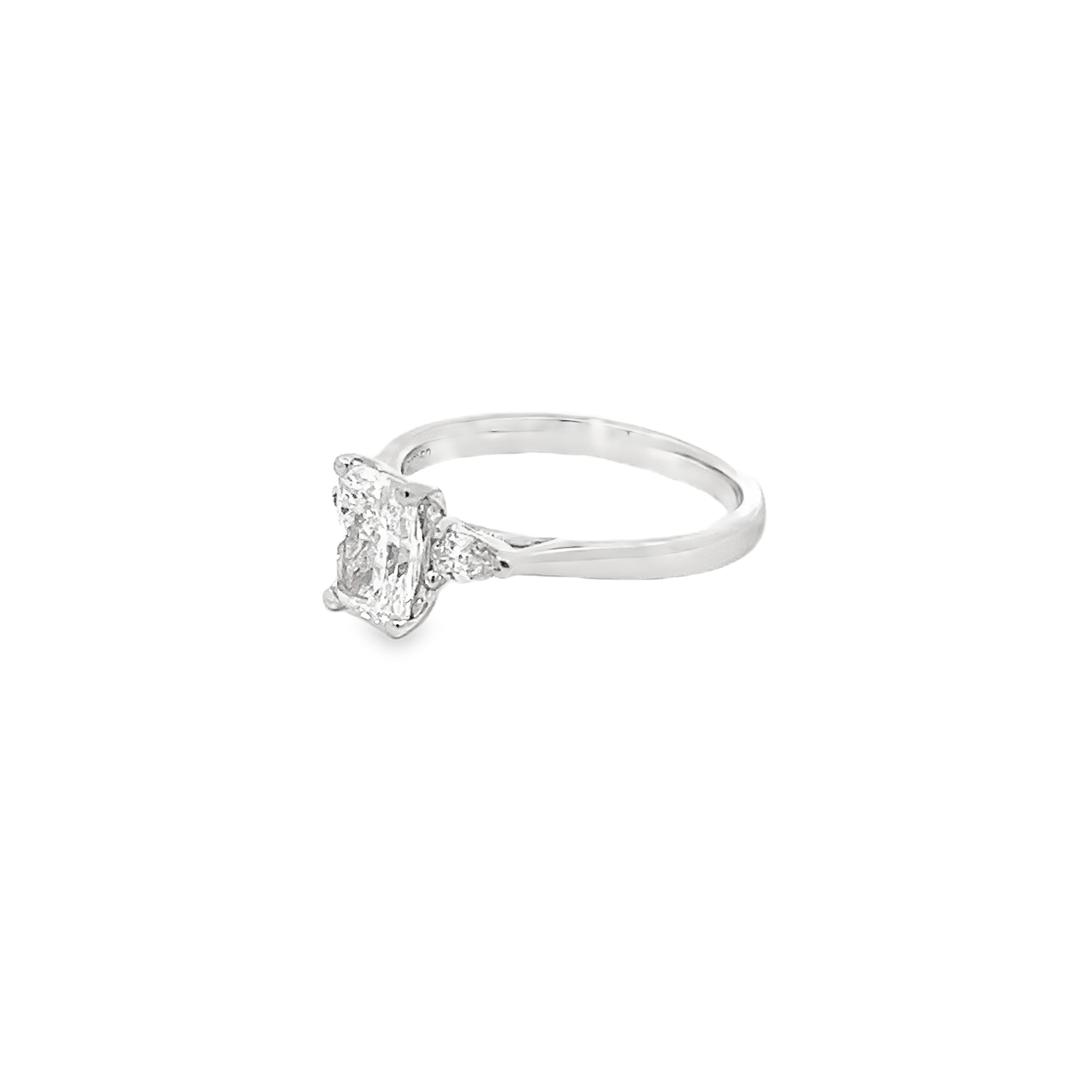 1.03ct Lab Grown Oval Cut Diamond Engagement Ring Set In Platinum
