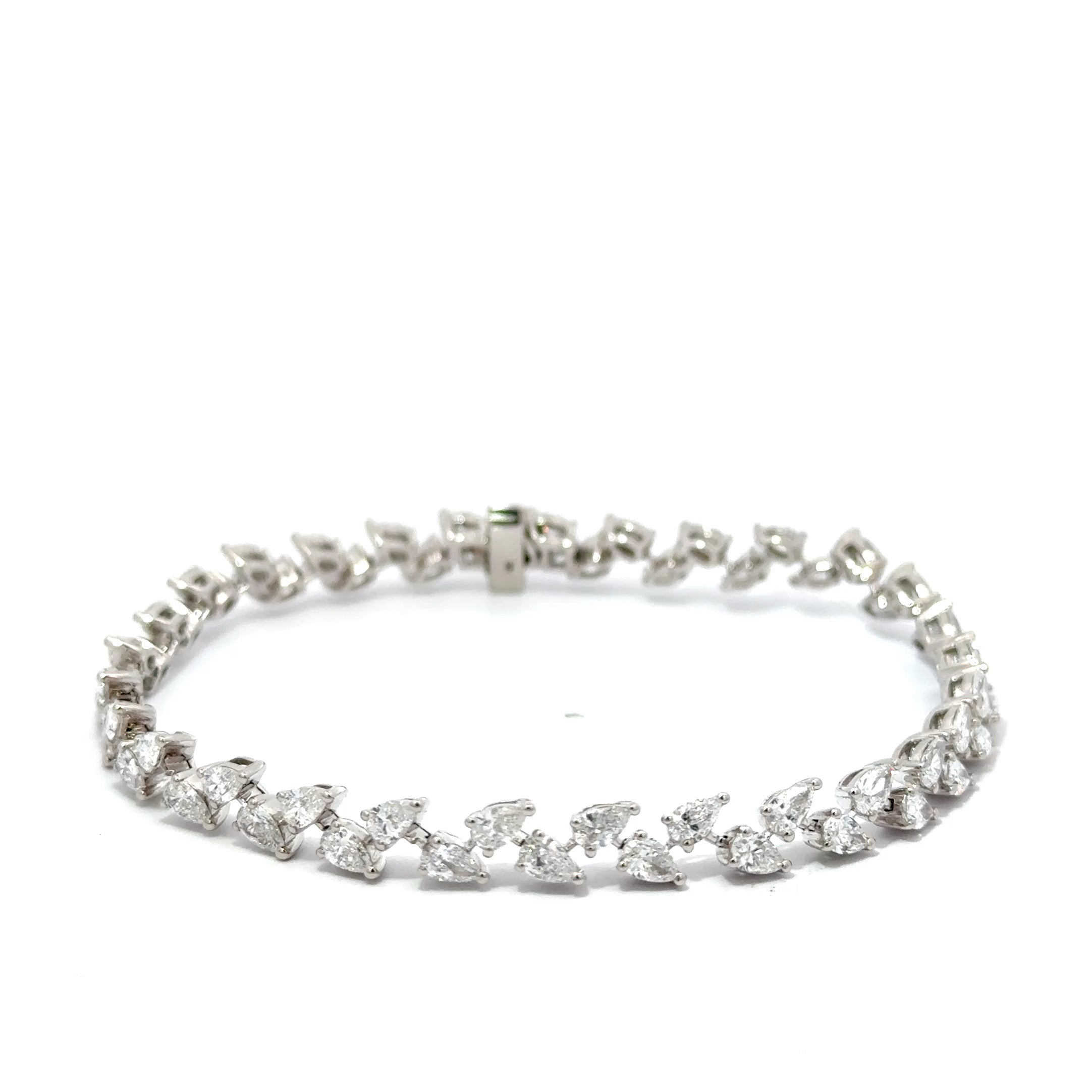 5.69ct Lab Grown Pear Cut Diamond Bracelet Set In 9ct White Gold