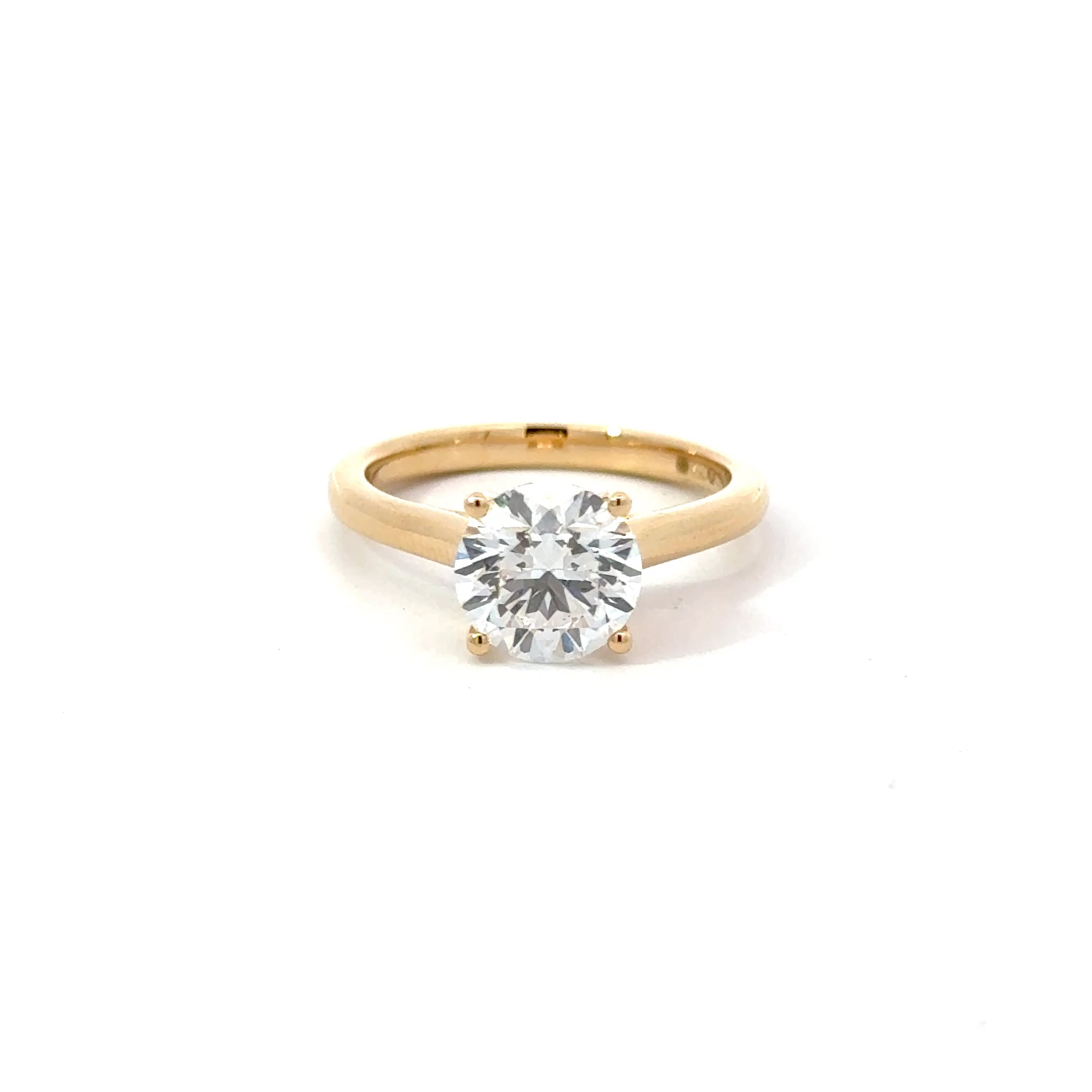 2.06ct Round Brilliant Cut Solitaire Ring Set in 18ct Yellow Gold