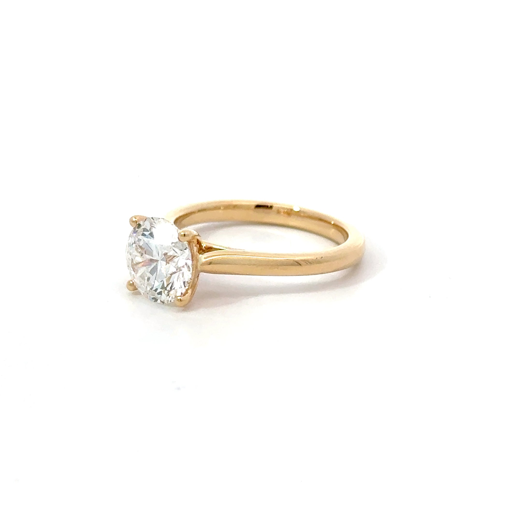 2.06ct Round Brilliant Cut Solitaire Ring Set in 18ct Yellow Gold