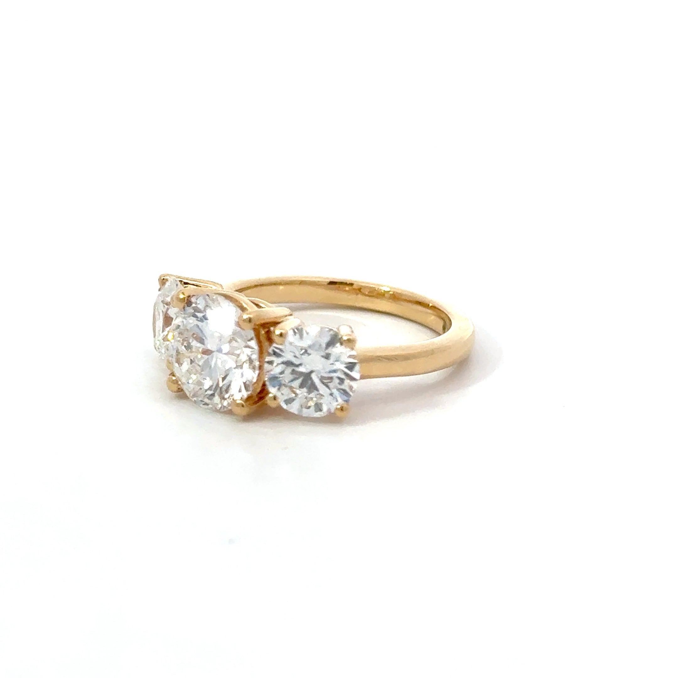 4.07ct Round Brilliant Cut Lab Grown Diamond 3 Stone Ring Set in 18ct Yellow Gold
