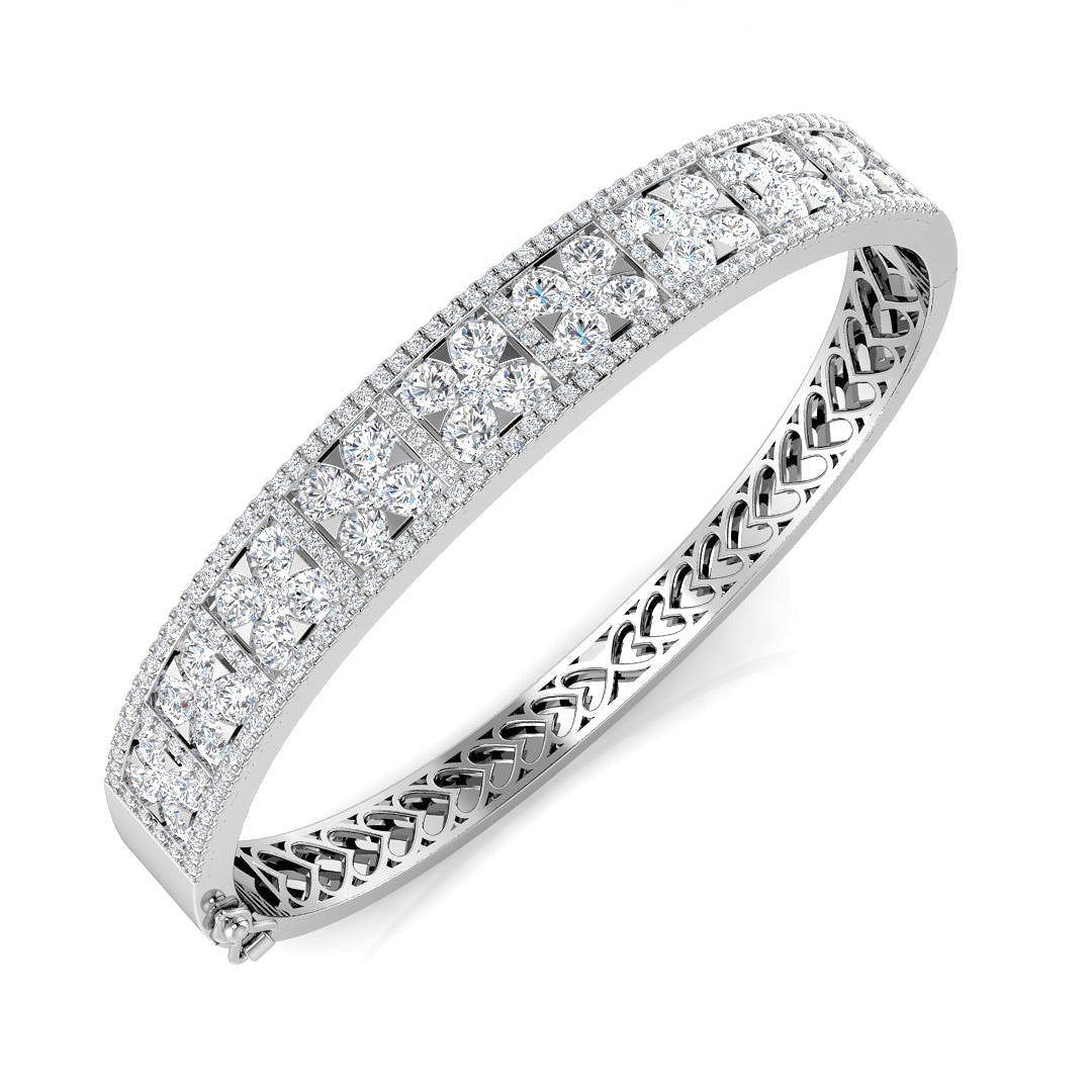 18ct White Gold 6.14ct G SI1 Diamond Bangle