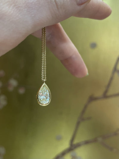 💛 Diamond Pear Pendant of Dreams 💛