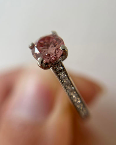💗 WOULD YOU CONSIDER A PINK DIAMOND ENGAGEMENT RING? 💗