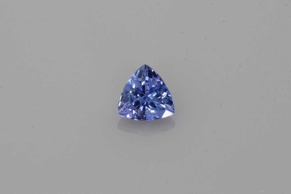 Tanzanite Trillion gemstone image 2