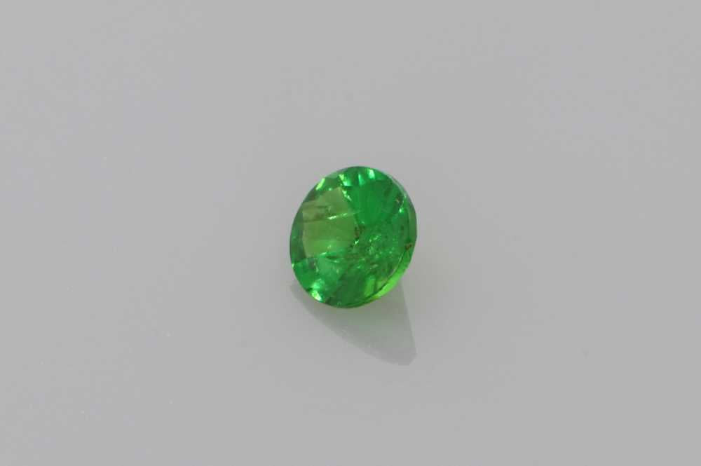 Tsavorite Diamond Cut (D/C) gemstone image 3