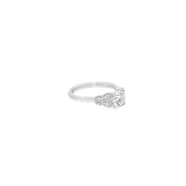 1.00ct Lab Grown Round Brilliant Cut Diamond Ring Set in Platinum