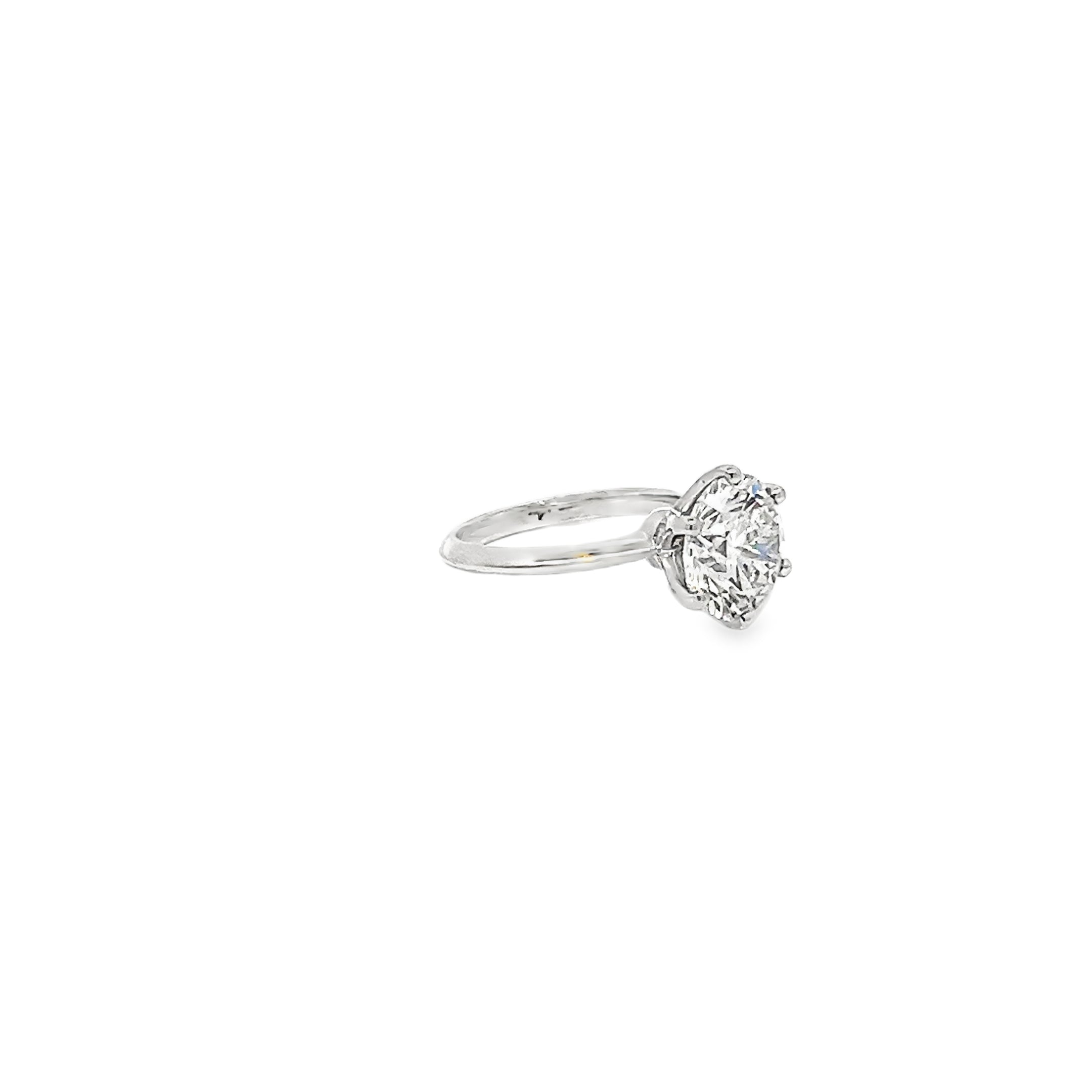 4.24ct Lab Grown Diamond Round Brilliant Cut Set In A 6 Claw Platinum Mount
