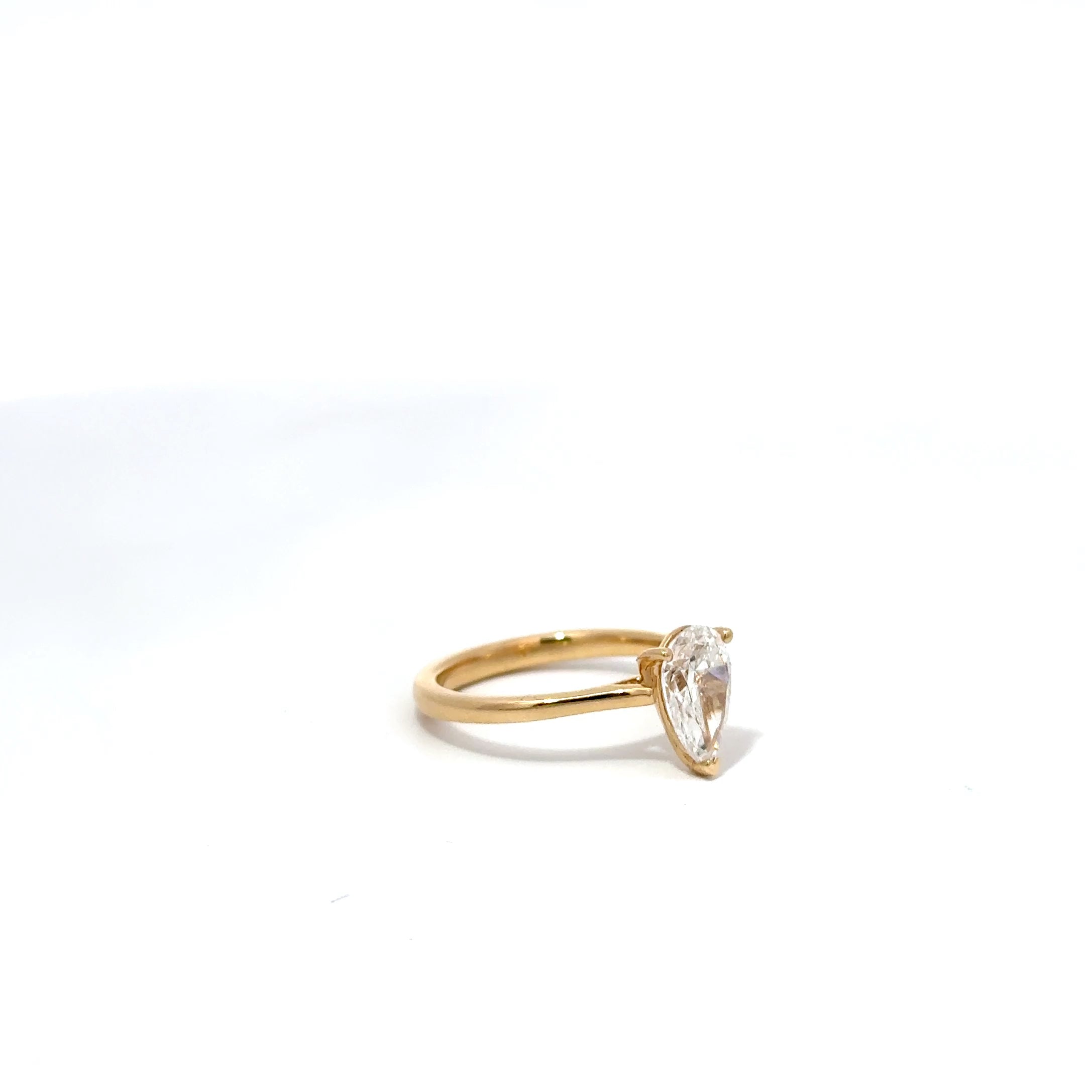 1.51ct Pear Shaped Lab Grown Diamond Set in 18ct Yellow Gold