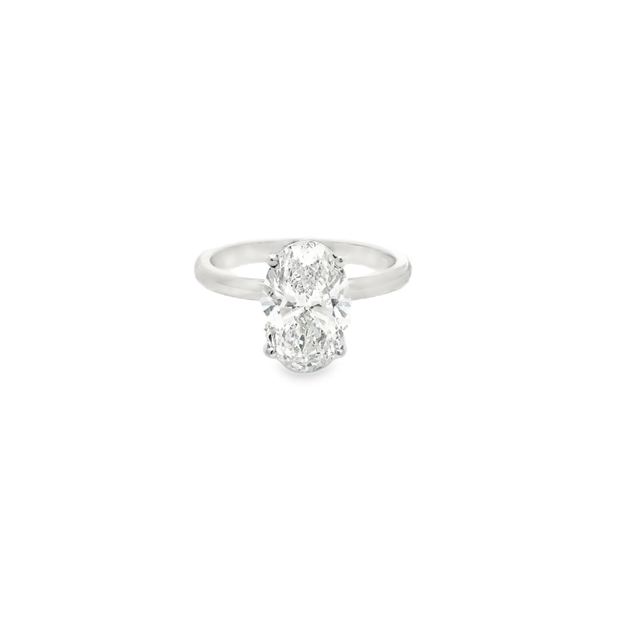 3.00ct Oval Brilliant Cut Lab Grown Diamond Set in Platinum