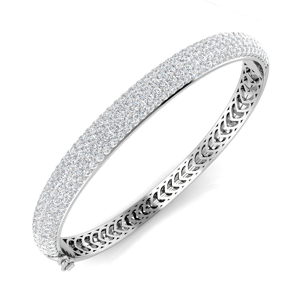 18ct White Gold 6.05ct G SI1 Diamond Bangle